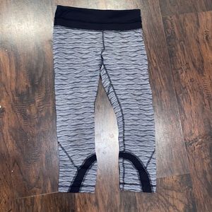 Lululemon leggings size 4